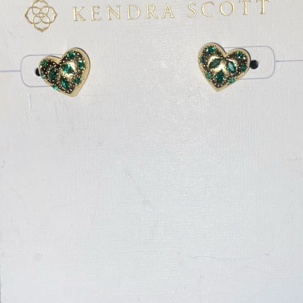 BNWT Kendra Scott Holland Gold Heart Earrings in Green Crystal $65